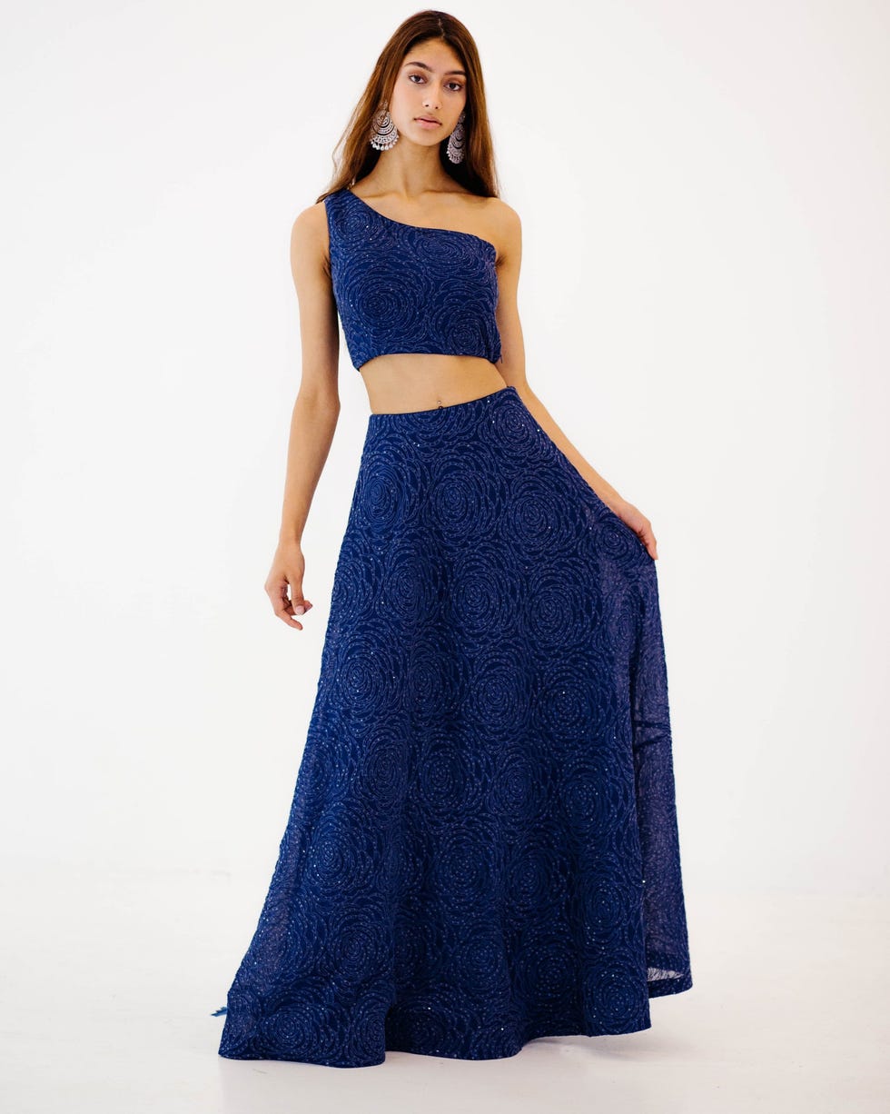 Raz Lehenga