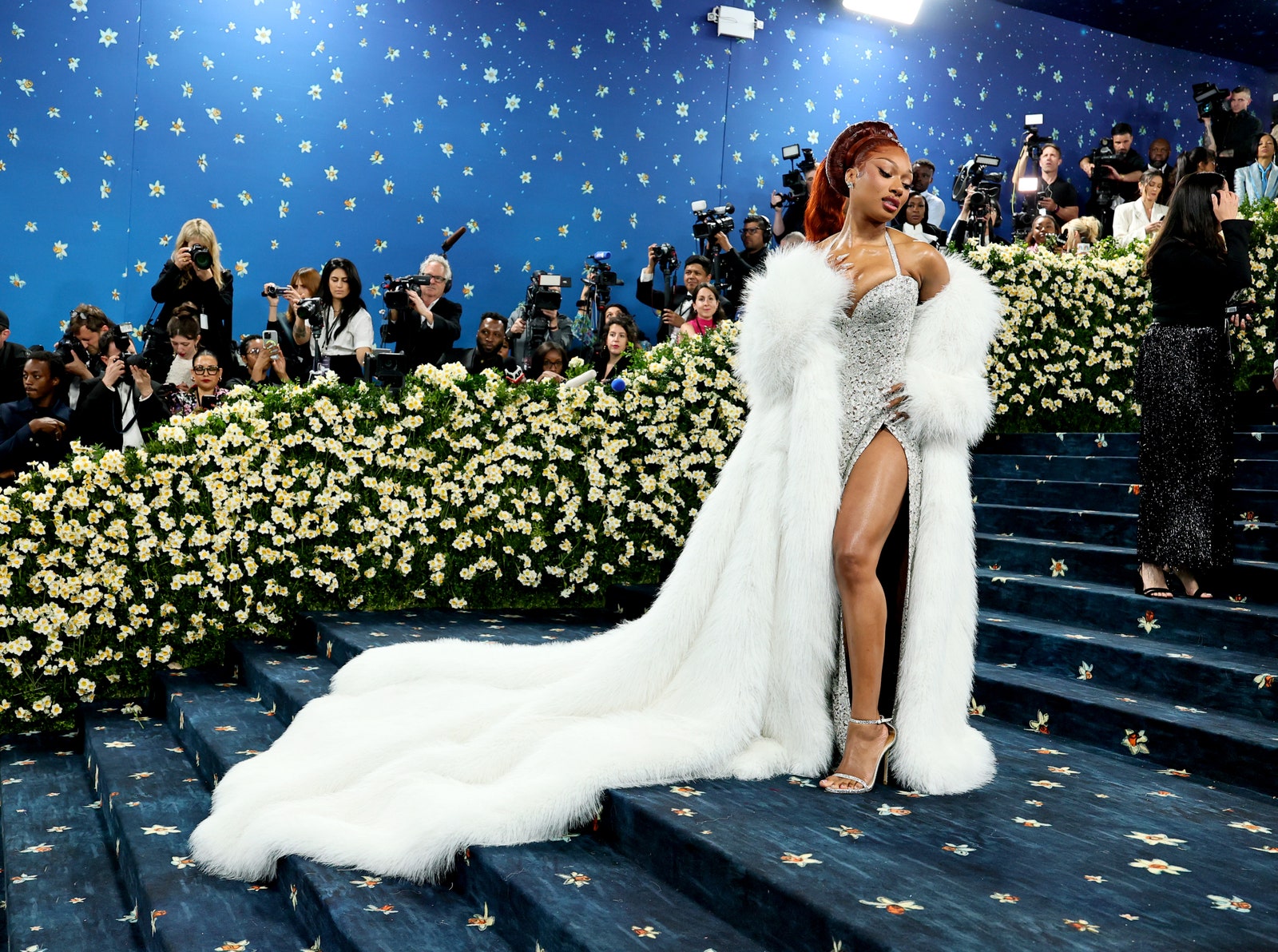Image may contain Toccara Jones Kiki Musampa Ray Lewis Gloria Izaguirre Clothing Dress Person Photography and Adult